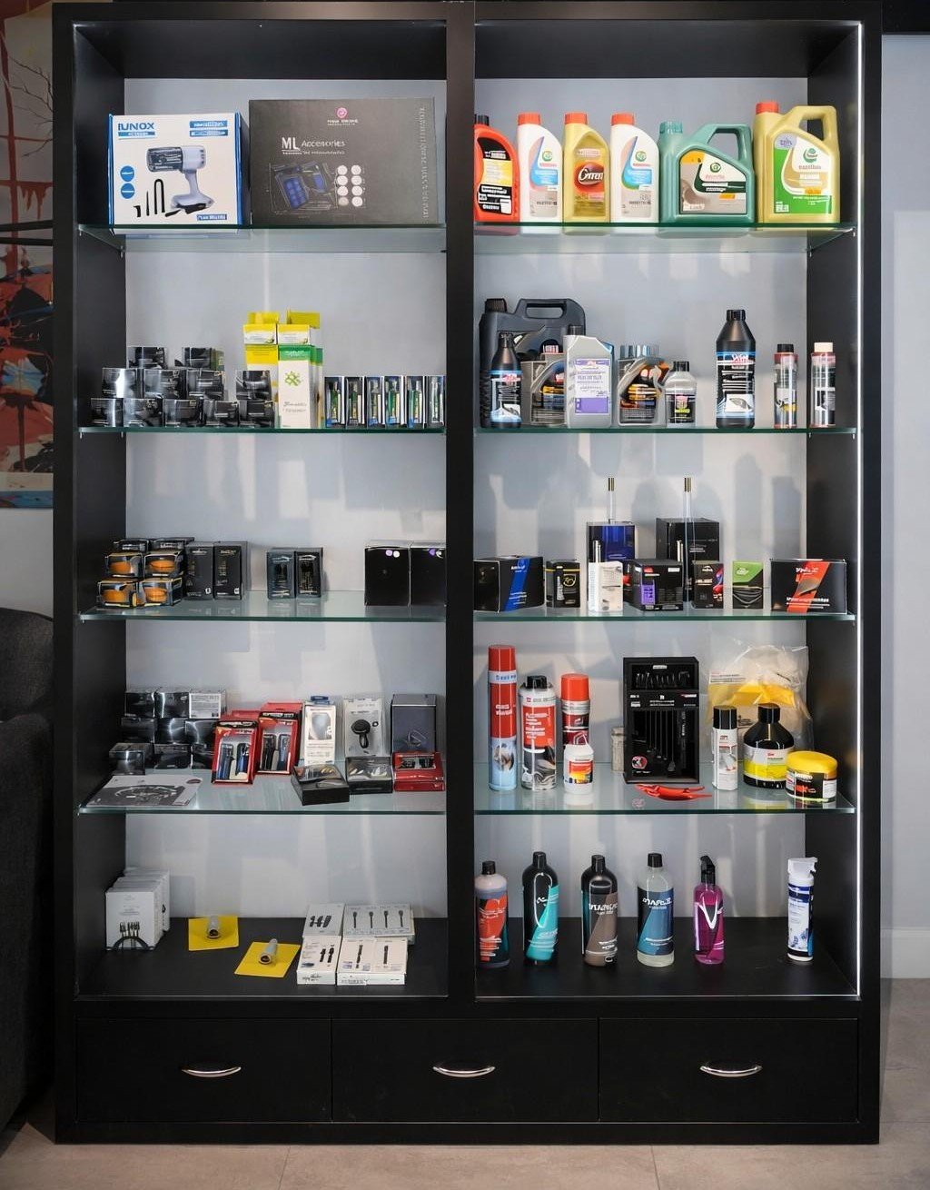 Car Accessories Display